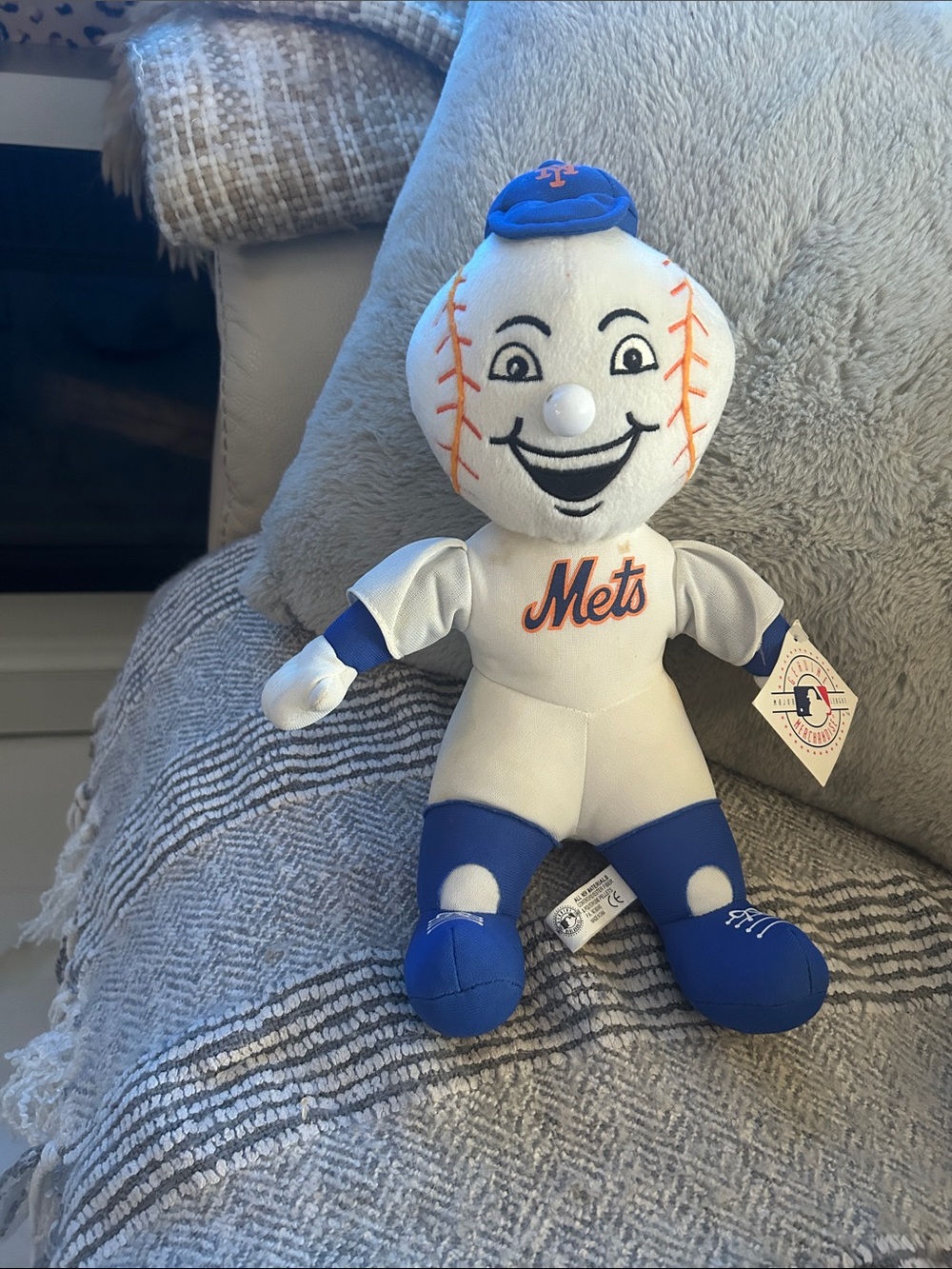 Official Vintage Mr. Met Baseball Mascot Toy Bank